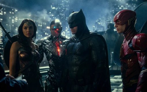 Матерящийся Бэтмен и расчлененка: Зак Снайдер рассказал о возрастном рейтинге «Лиги справедливости»
